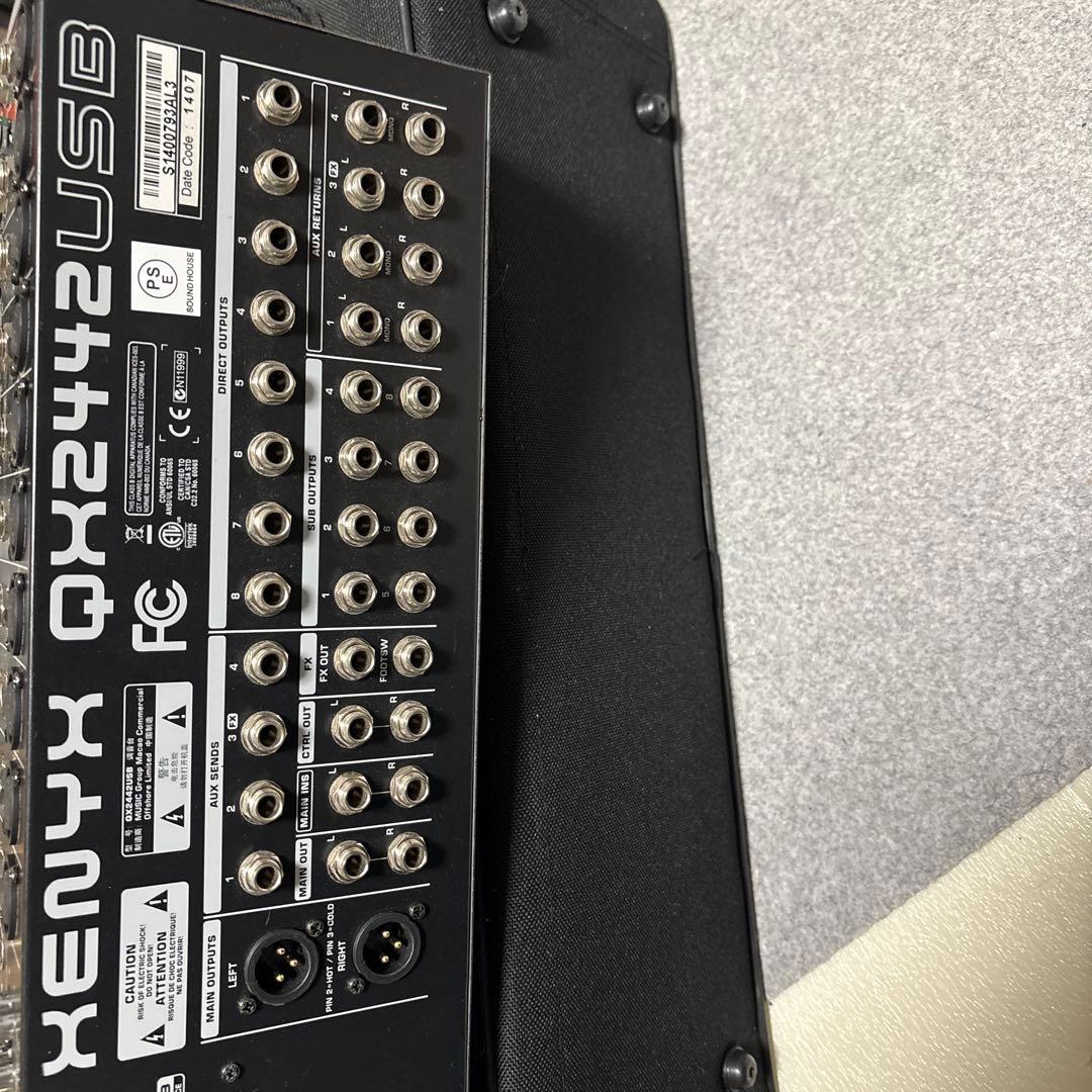 Behringer XENYX QX2442USB ミキサーGATORケース