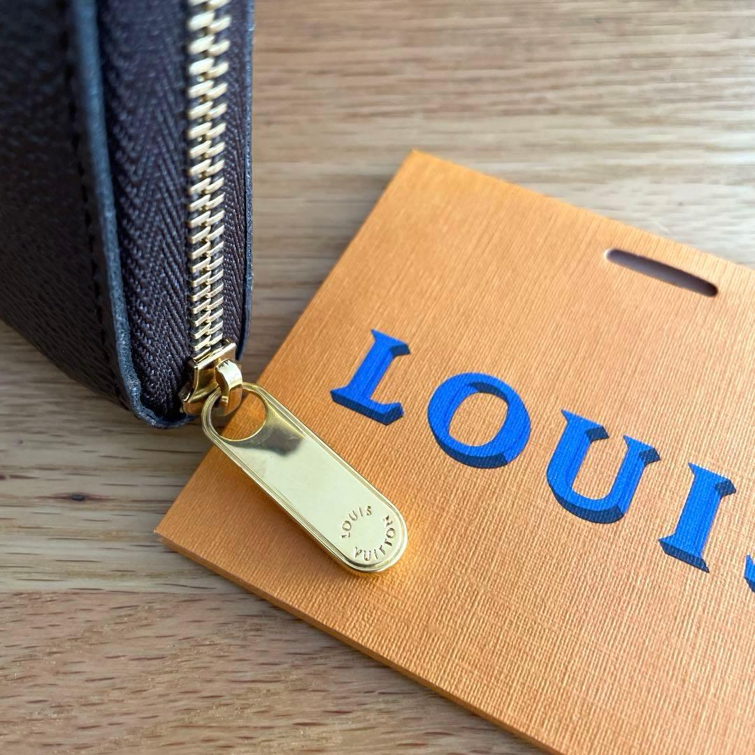 ルイヴィトン　ジッピー・パース モノグラムジャイアント