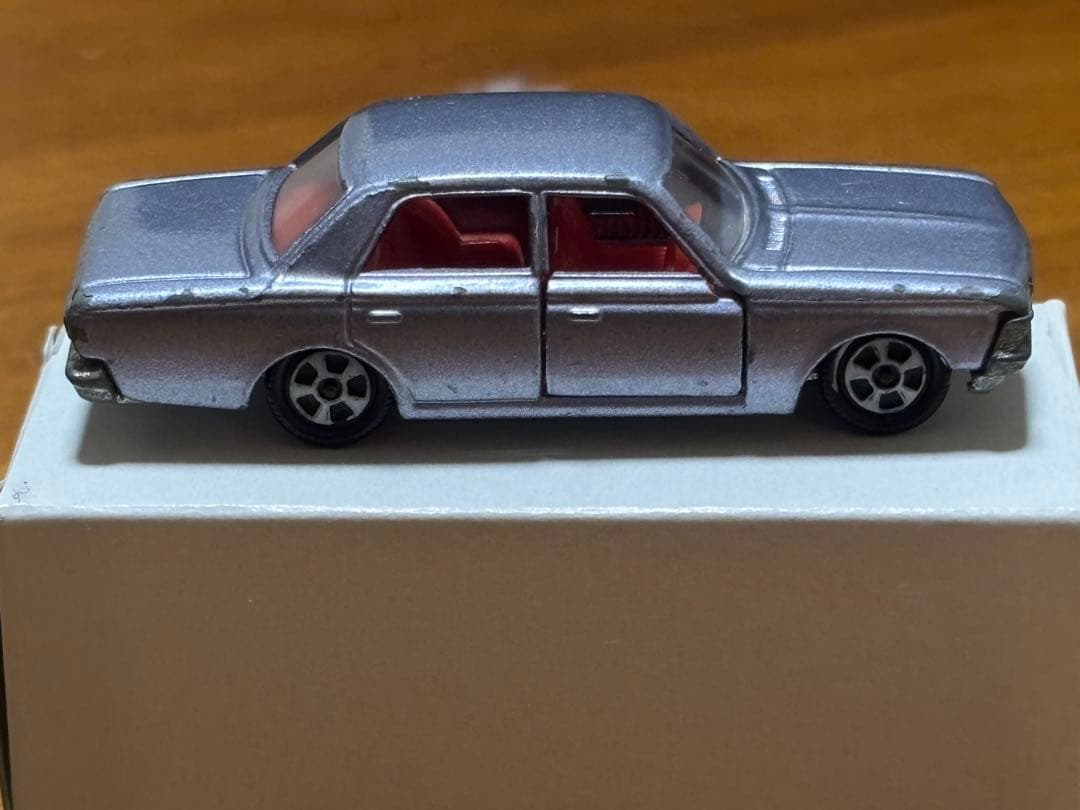 最初期トミカクラウン スーパーデラックス 1Aホイール メタリック