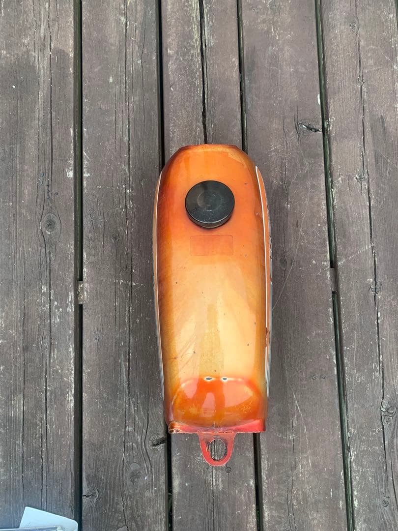 ☆希少☆SUZUKI バイクタンク オレンジ色 ハスラー TS90