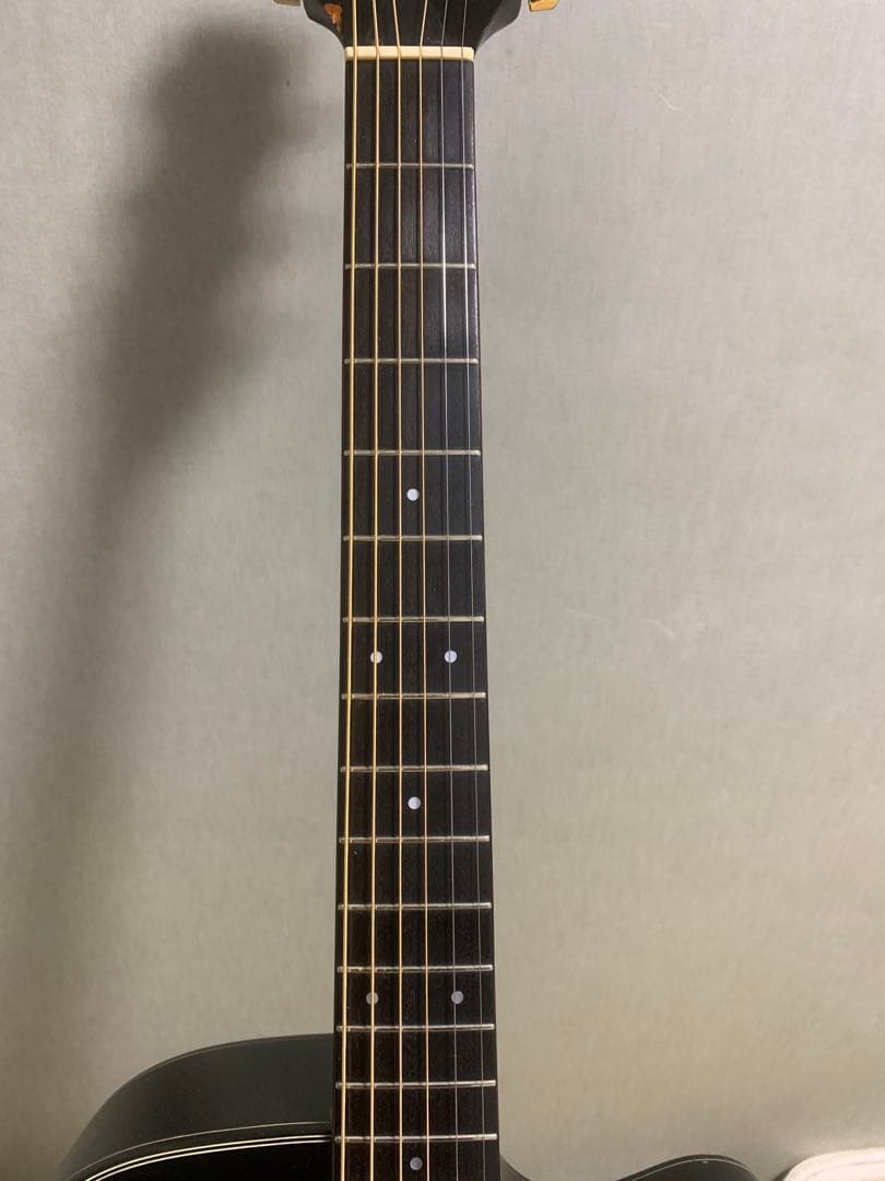 T*i様 【傷あり】K. Yairi エレアコ 型番不明 サウンドホール無し 黒