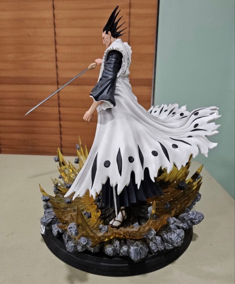 BLEACH 更木剣八 ガレージキット ガレキ スタチュー①⑦