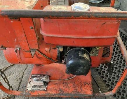 新ダイワ ポータブル発電機 EW-32C