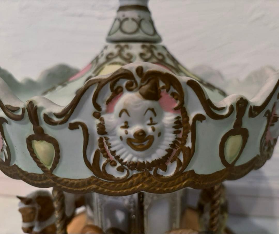 ジャンク品】陶器デラックスメリーゴーランドアンティークオルゴール置物