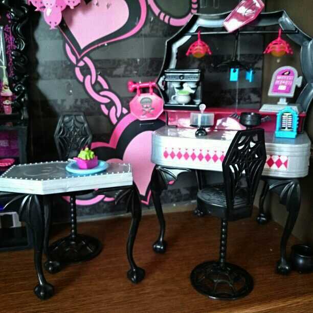 モンスターハイ( *´艸｀)ロシェ モンスターハイ( *´艸｀)ロシェ