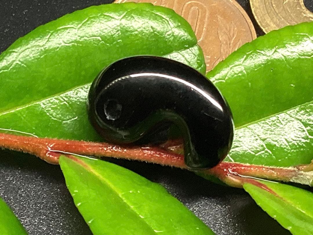 ✳黒平鉱山*モリオン水晶勾玉*希少高額になっています‼️ ベスト 本物