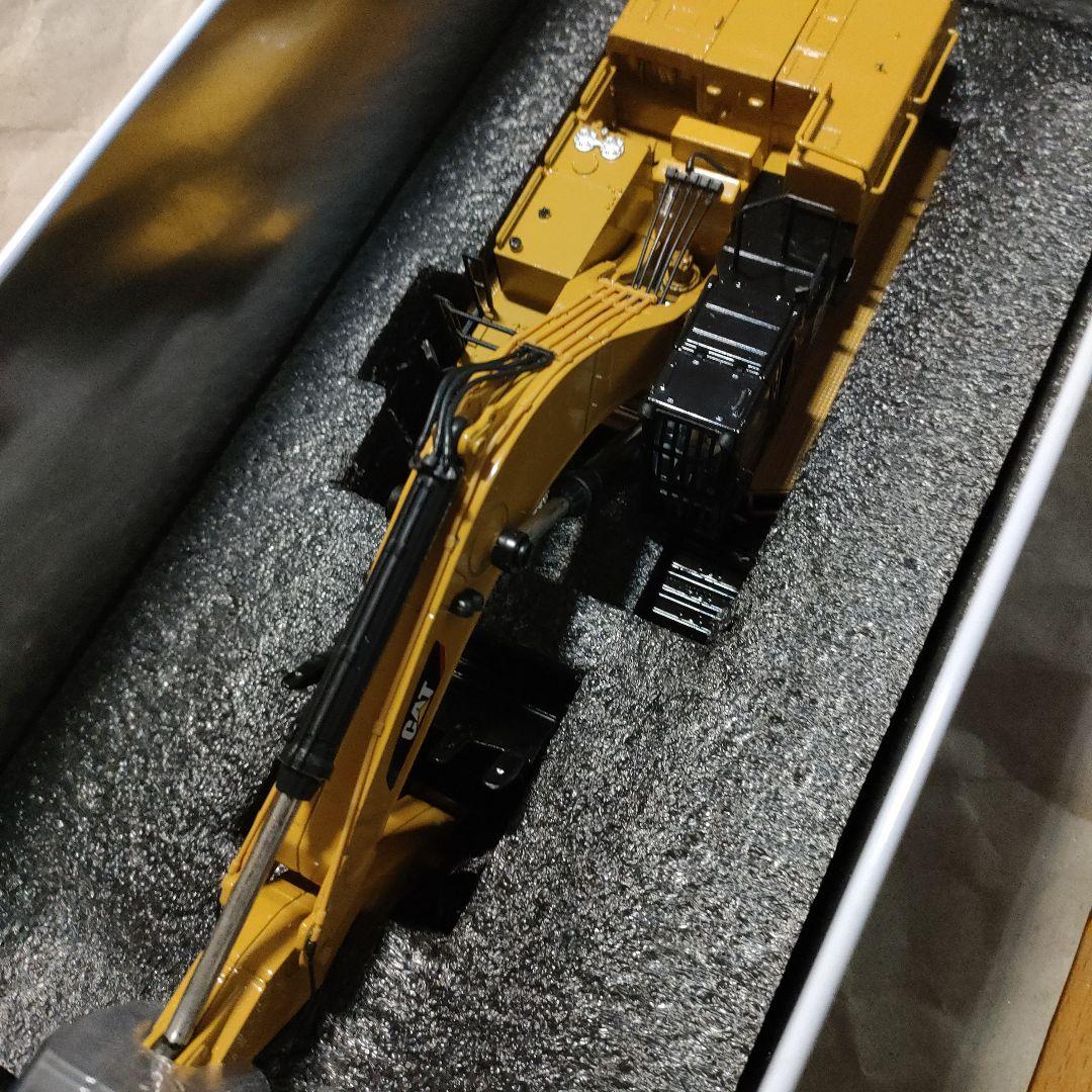 キャタピラー390FL ダイキャストマスター　1:50　コマツ　日立建機