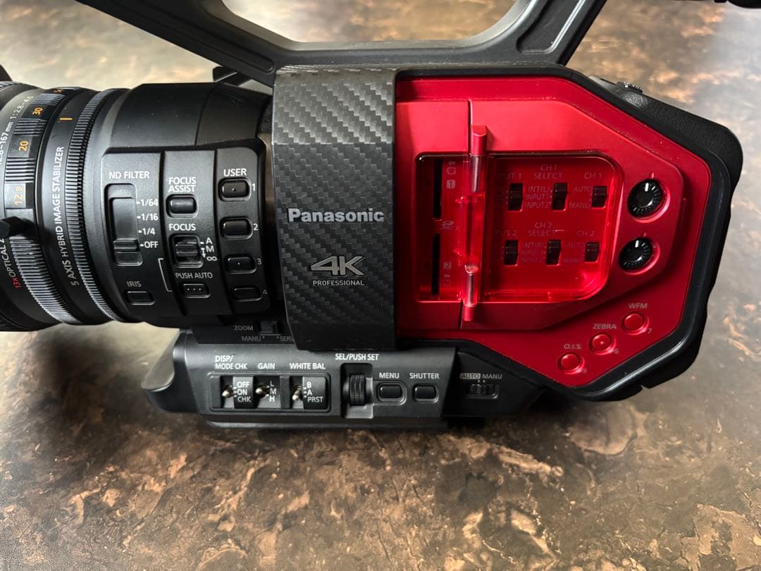 Panasonic 4K ビデオカメラ AG-DVX200