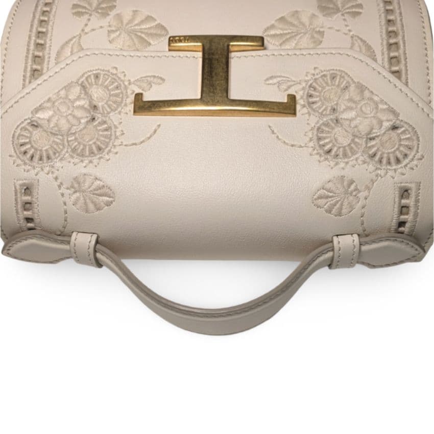 【極美品】TOD'Sトッズ Tタイムレス　アイボリー レザー ショルダーバッグ