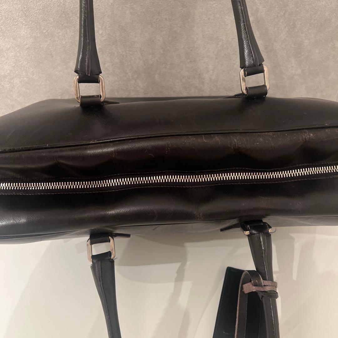 PRADA サフィアーノレザー　ブリーフケース　三角プレート