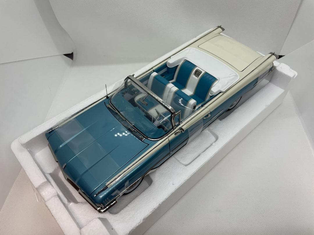 105-009 サンスター 1/18 Oldsmobile 98