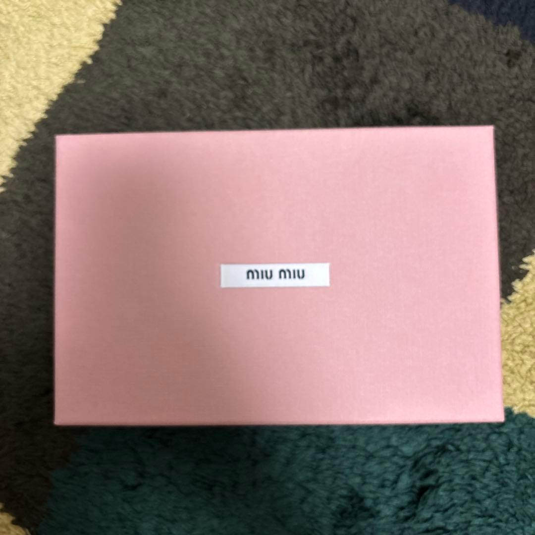 miumiu iPhoneケース グリーン スマホショルダー iPhone15 iphone15