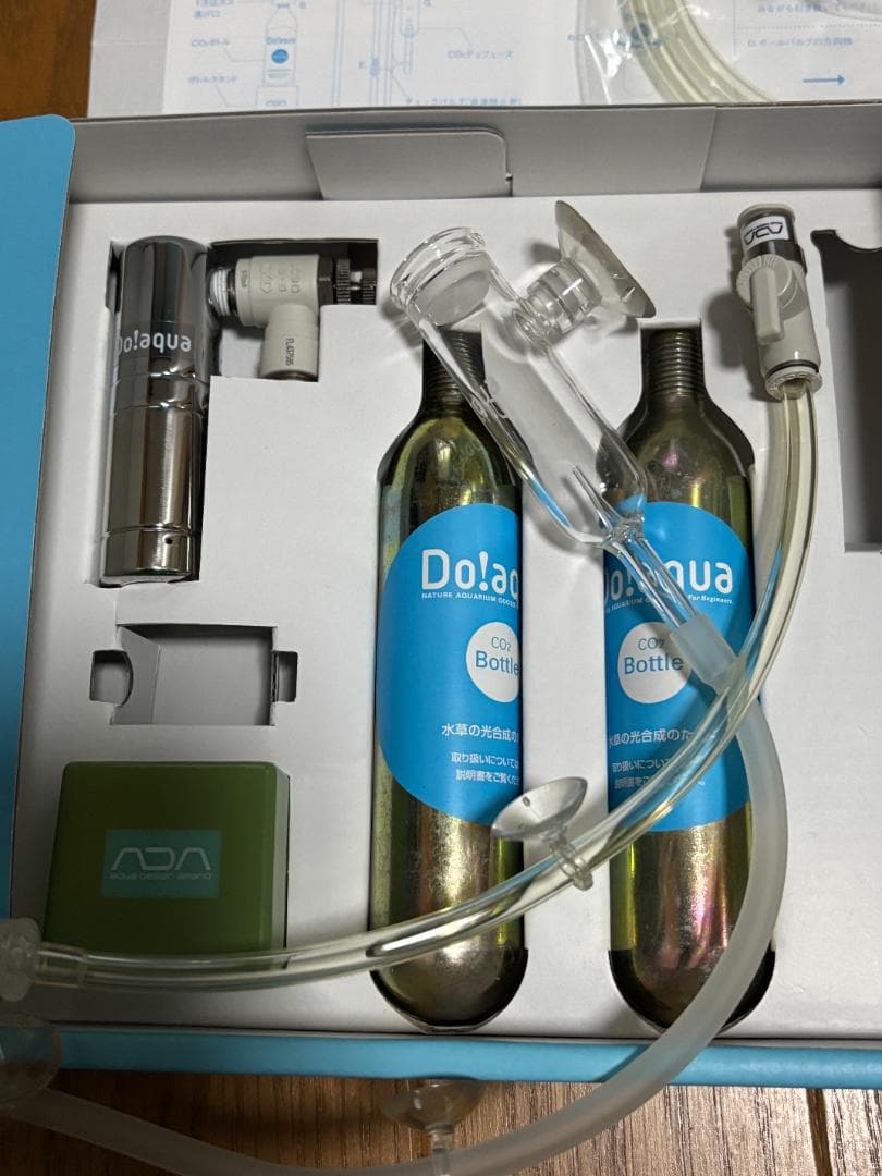 Do!aqua CO2スターターキット(未使用のCO2ボンベ3本) DO!aqua CO2