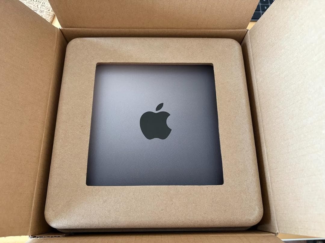 Mac mini 2018 Core i7 6コア3.2GHz メモリ16GB