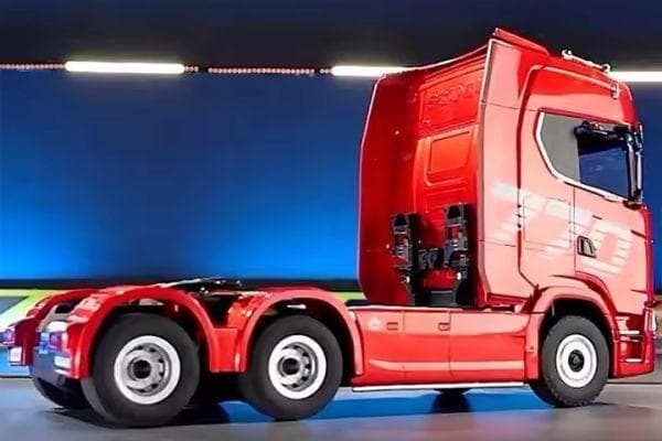 Huina 1501 1/18 スカニア 770S トレーラーヘッド ラジコン