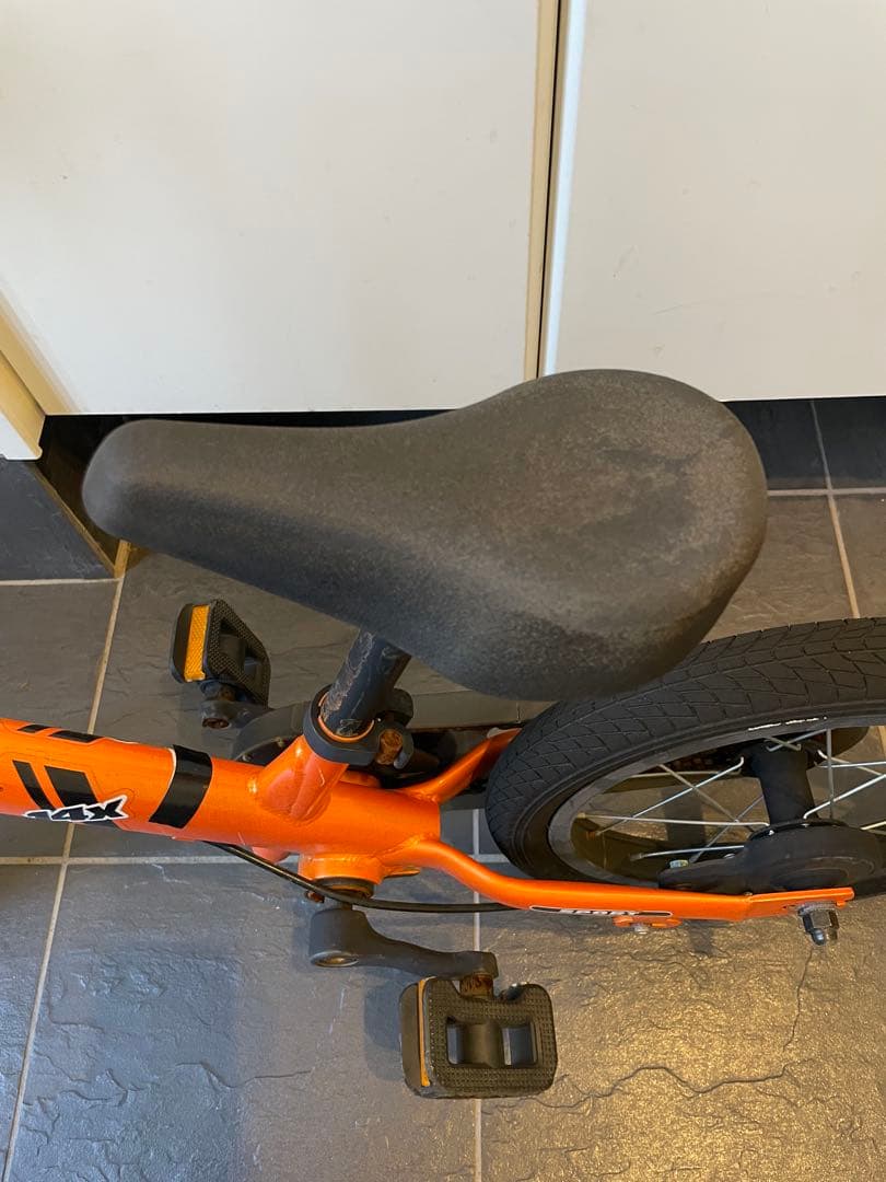 引取限定 東京都府中市周辺 】STRIDER ストライダー 14X オレンジ