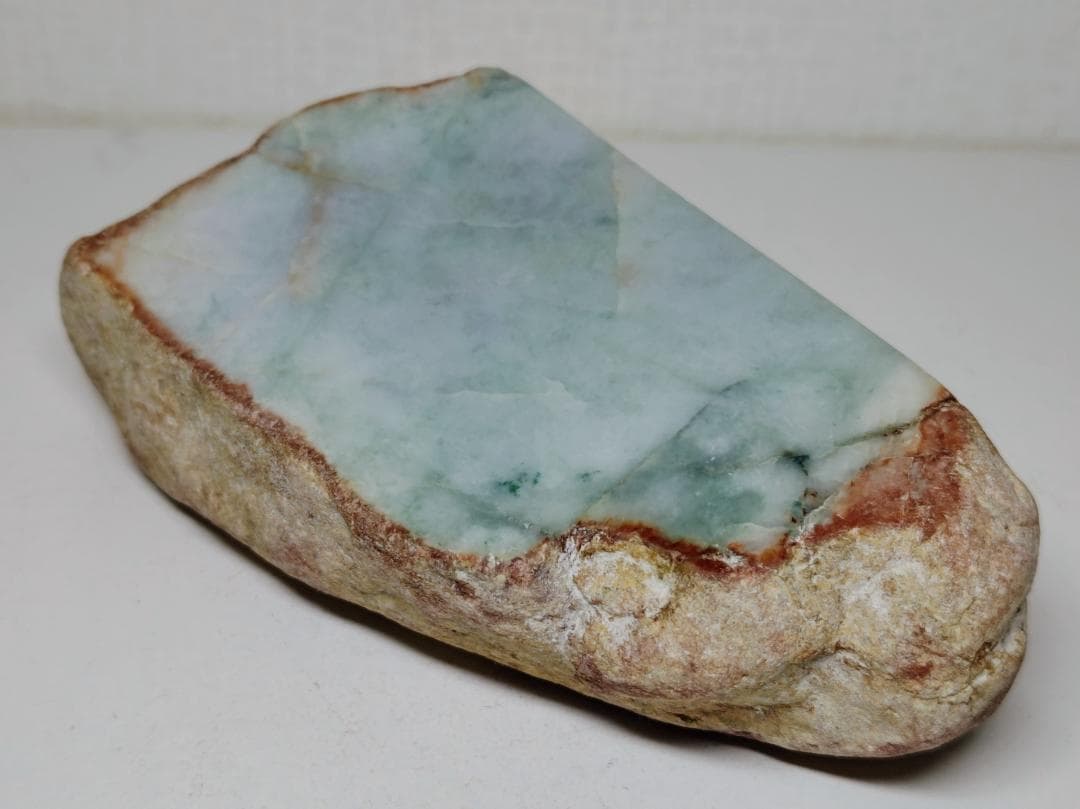 青緑 1.9kg 翡翠 ヒスイ 原石 鑑賞石 自然石 誕生石 鉱物 水石 鉱石