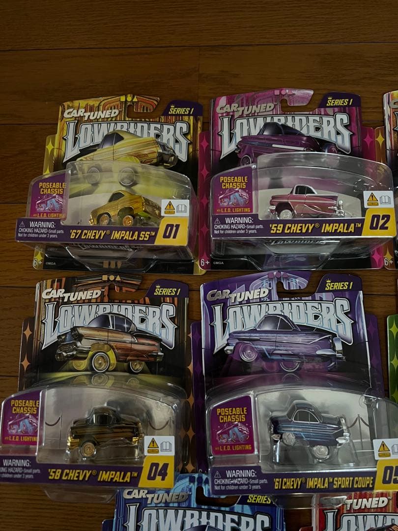 ミニカー Car Tuned Lowriders