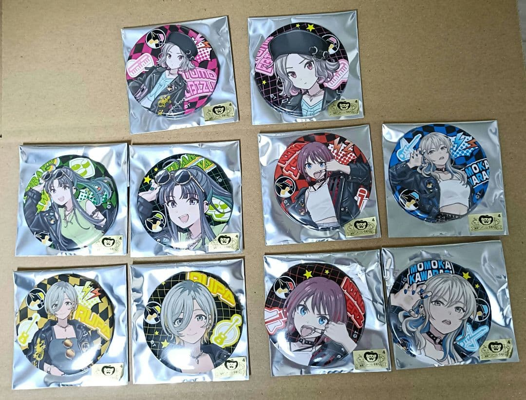 ドンキ4/26ガールズバンドクライ　缶バッジコレクション 【ライダースver.】 アニメ『ガールズバンドクライ』ドン・キホーテ限定商品が発売！！｜驚