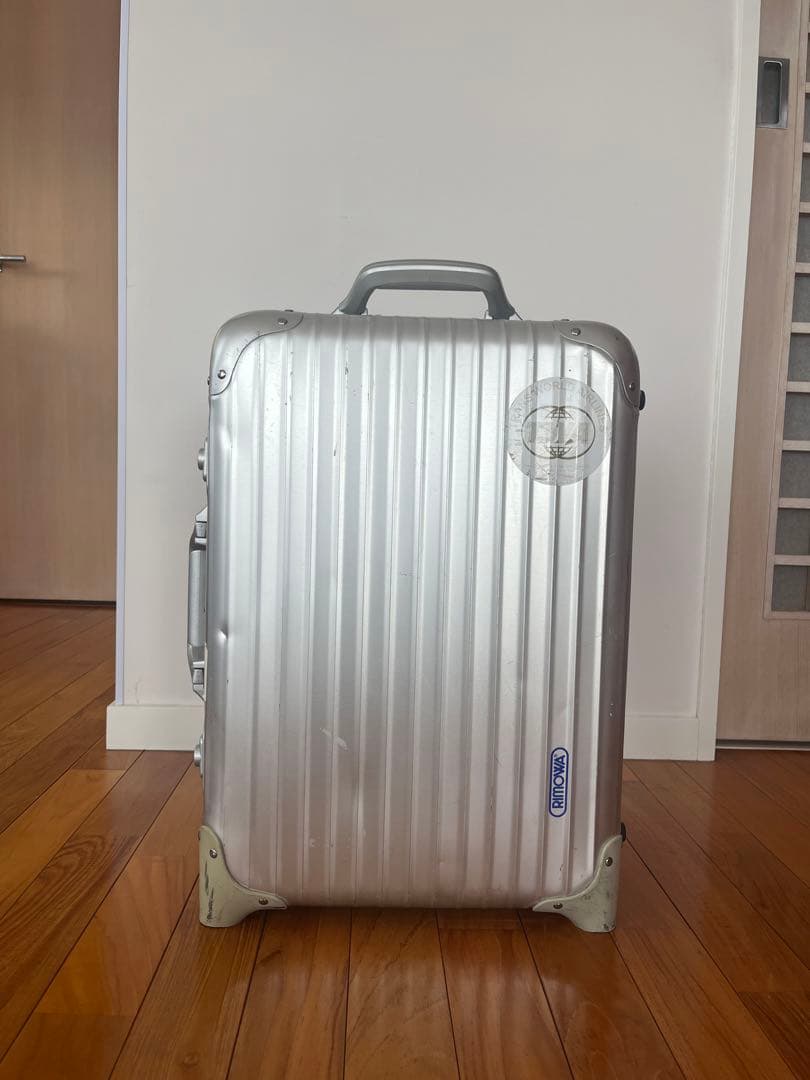 廃盤品】リモワ トパーズ 2輪 32L アルミスーツケース青ロゴ機内持込可