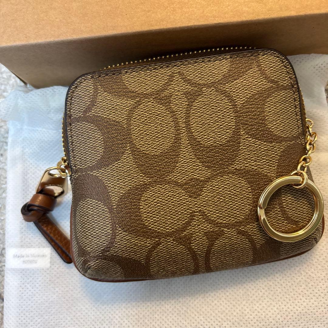 COACH ケース ブラウン　シグネチャー　ペニー