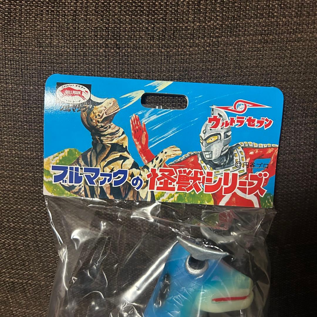 ブルマァク　ソフビ　大怪獣シリーズ　エレキング(蓄光)