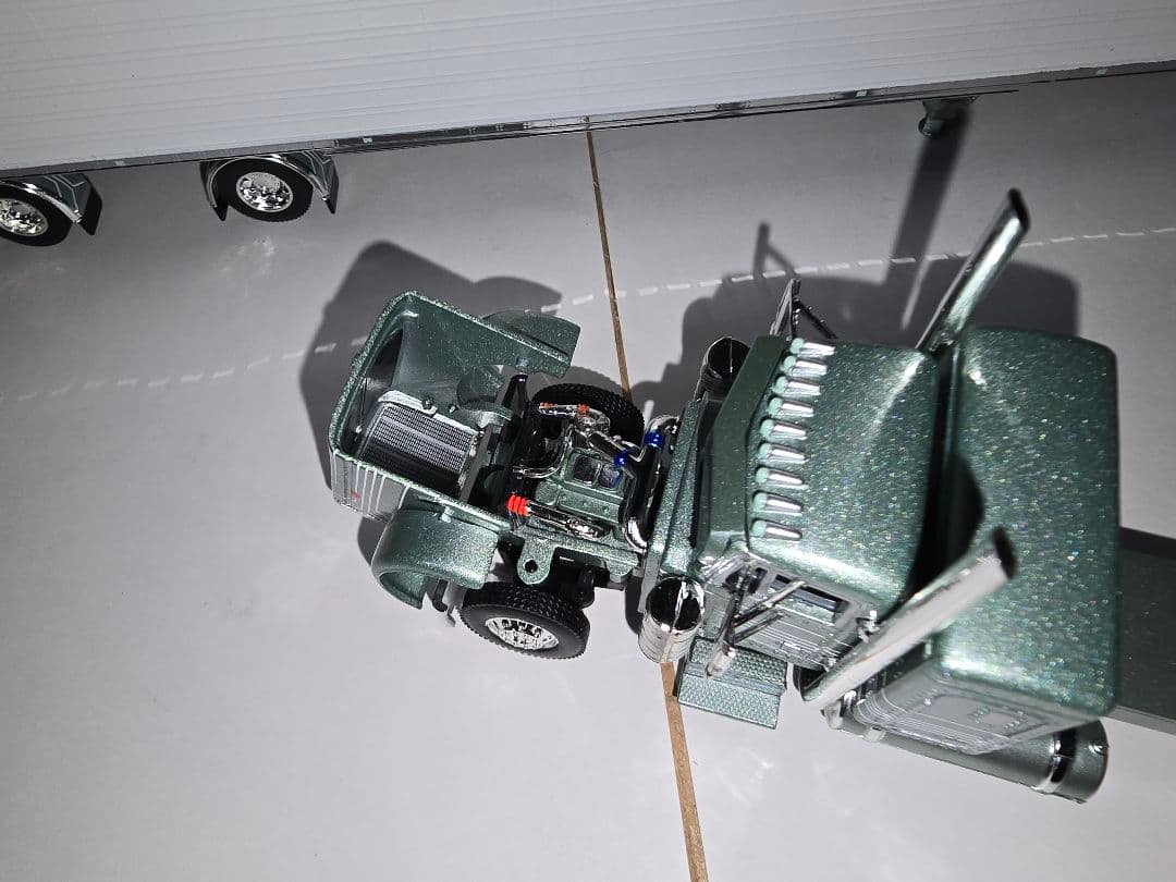 ミニカー DCP 1/64 PMI Peterbilt379