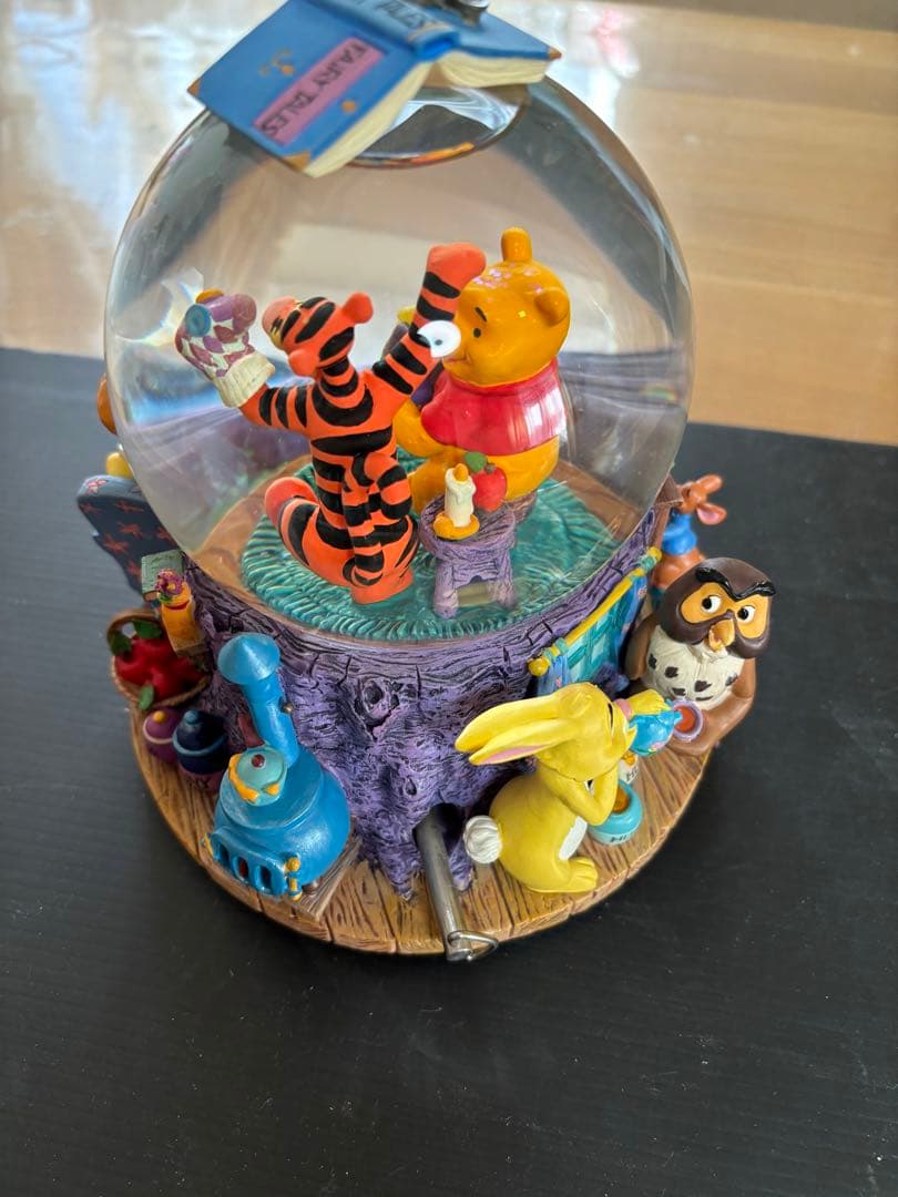 Disney くまのプーさんスノーグローブ スノードーム オルゴール Winnie