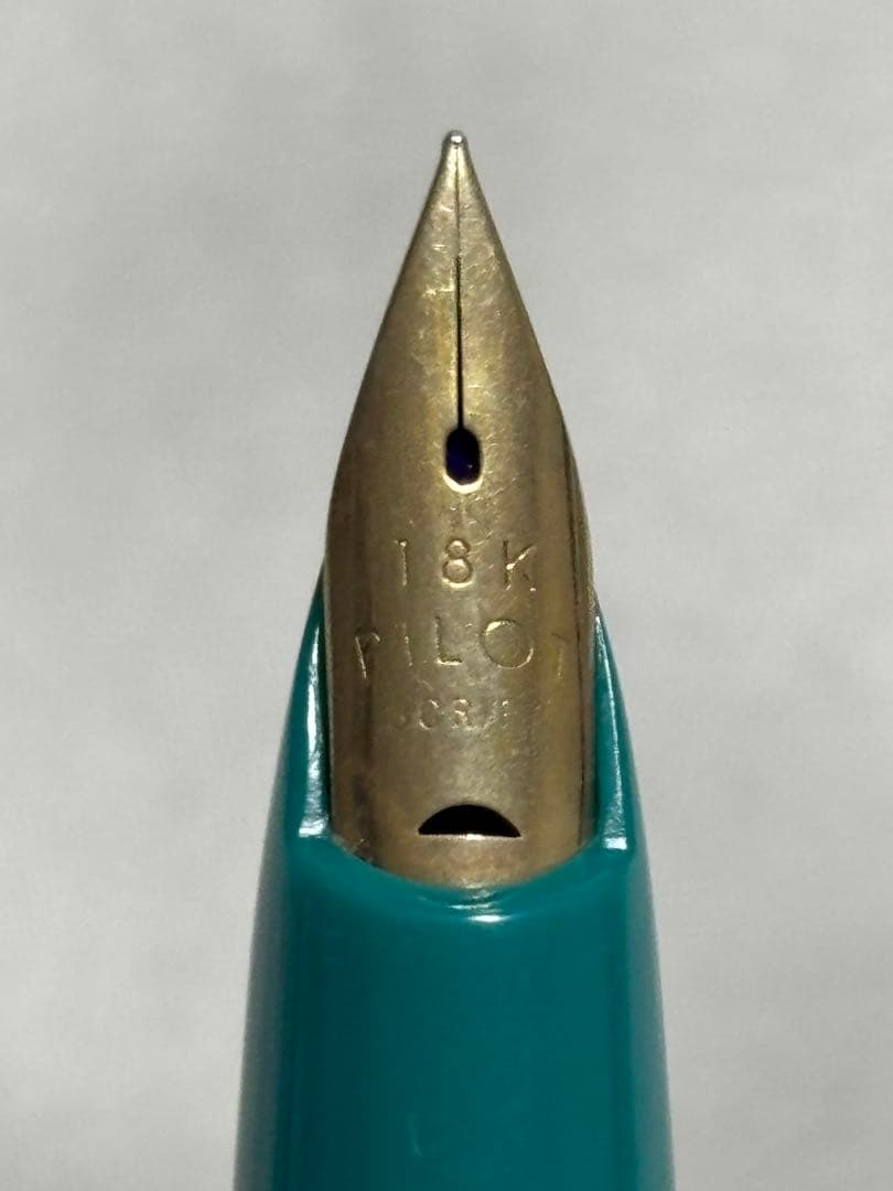 PILOT Elite '70s新品万年筆 18K スクリプト 細字 レトロ - メルカリ