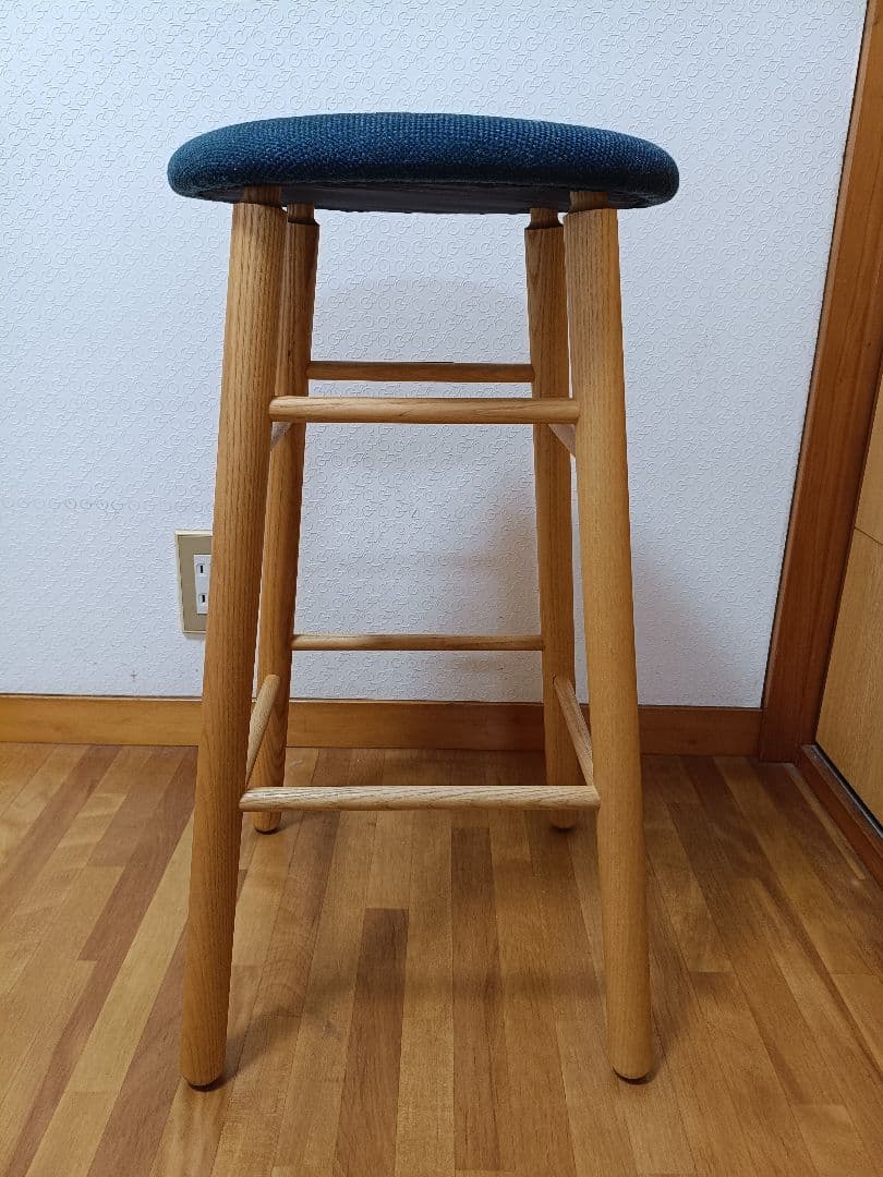 MOBLEYWORKS　スツール