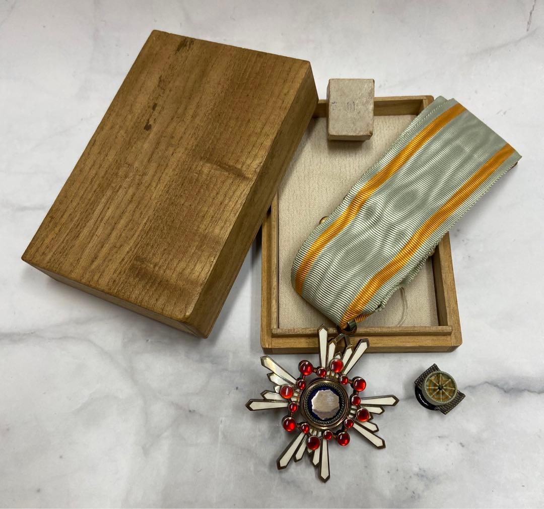 ○日本の勲章/徽章/記章＊勲三等瑞宝章（実物） Yahoo!オークション