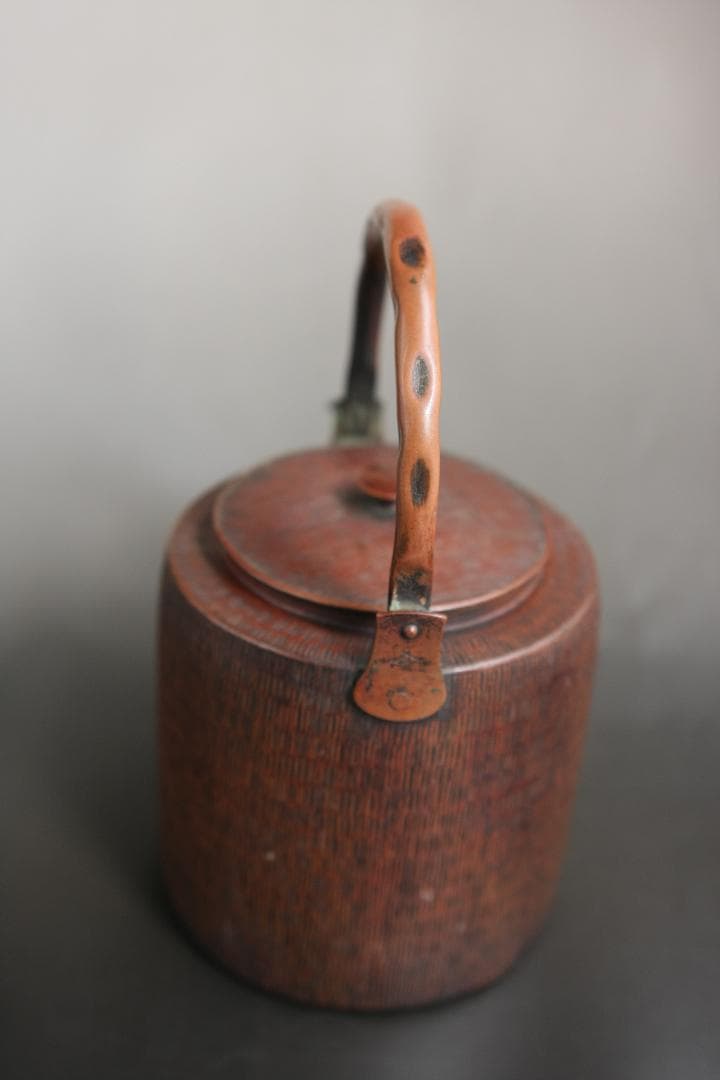 希少 槌目加工、打ち出し紋様入り銅製ヤカン 茶道 薬缶 やかん 美術品