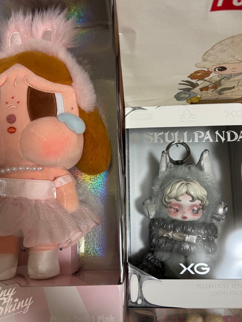 XG スカルパンダ　Labubu Cry Baby popmart