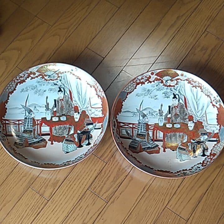 九谷焼大皿（26センチ)二枚組