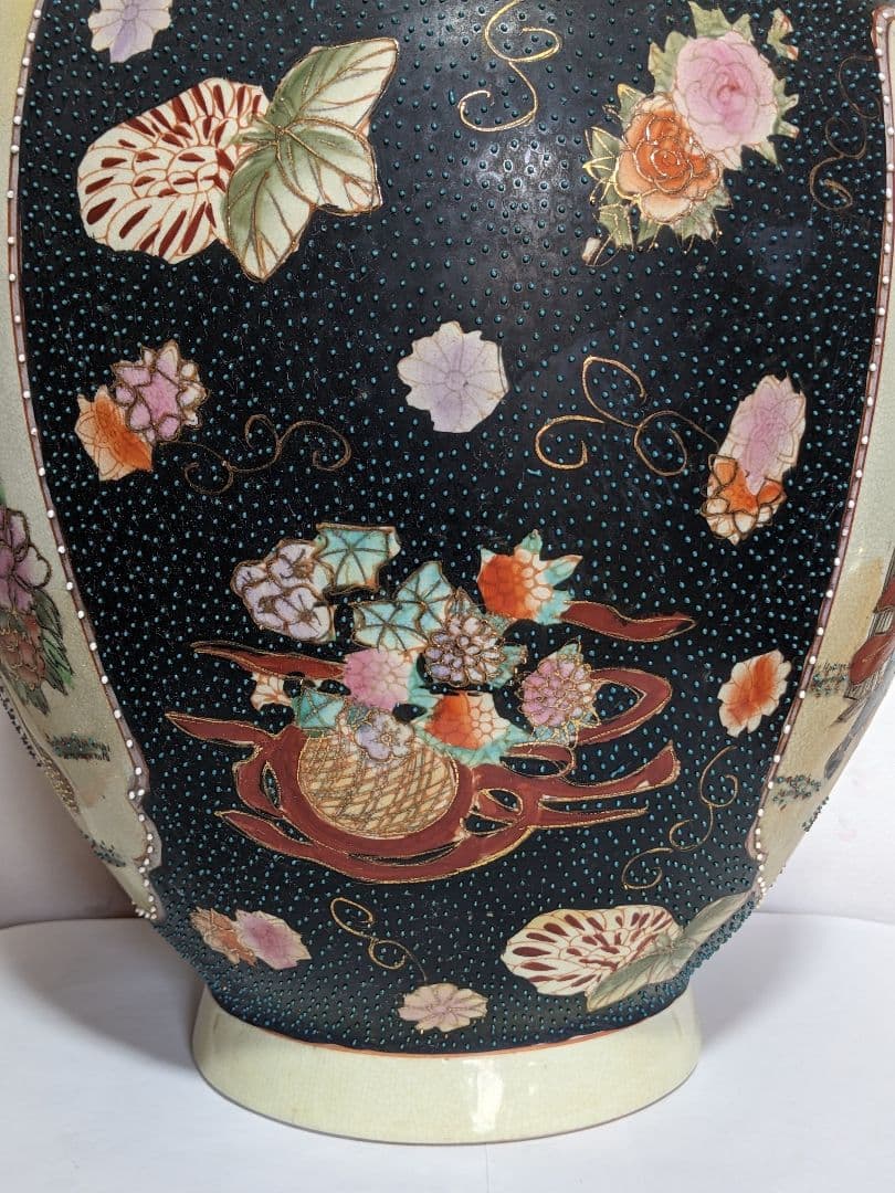 ♦ 美人花車上杉武田川中島決戦図 壷 薩摩 九谷焼 置物飾り 古美術骨董品