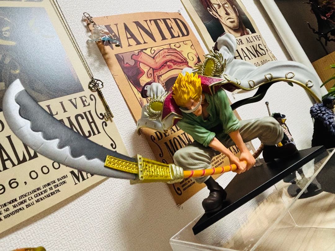 ワンピース一番くじ　ゴールド　ロジャー　ニューゲート　白ひげ　フィギュア