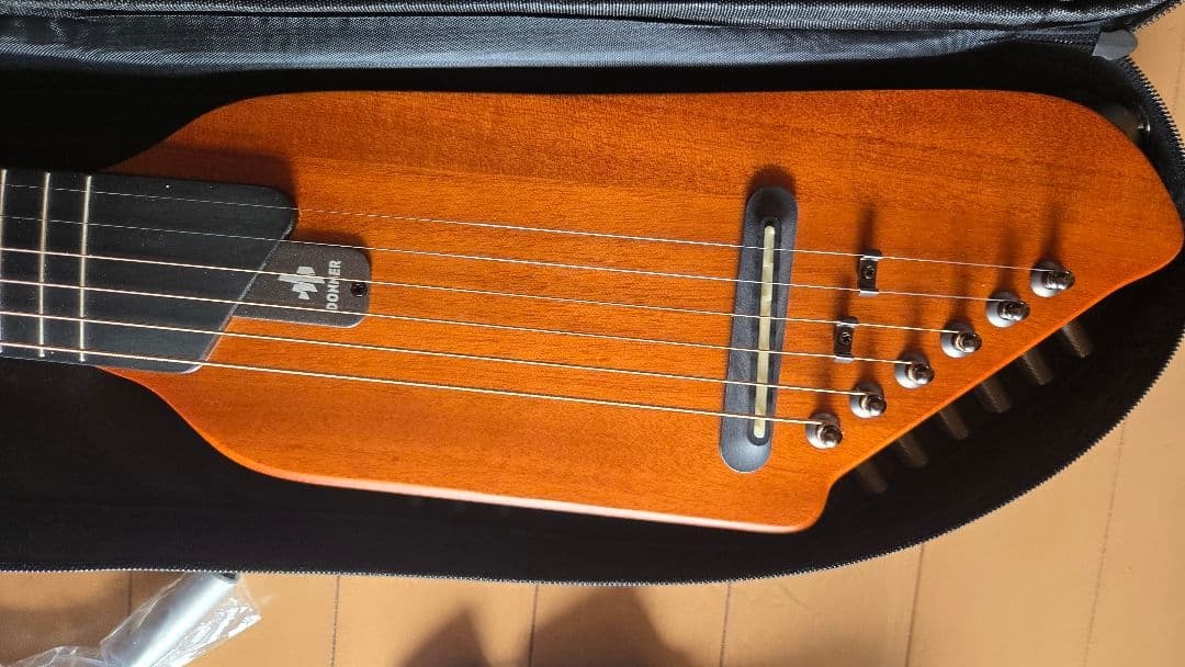 Donnerサイレントギター 　ソフトケース付き 31QYcccx2XL._SS200_.jpg
