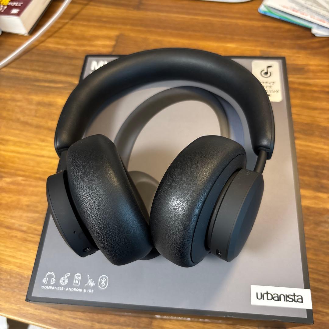 urbanista MIAMI ノイキャンワイヤレスヘッドホン ブラック