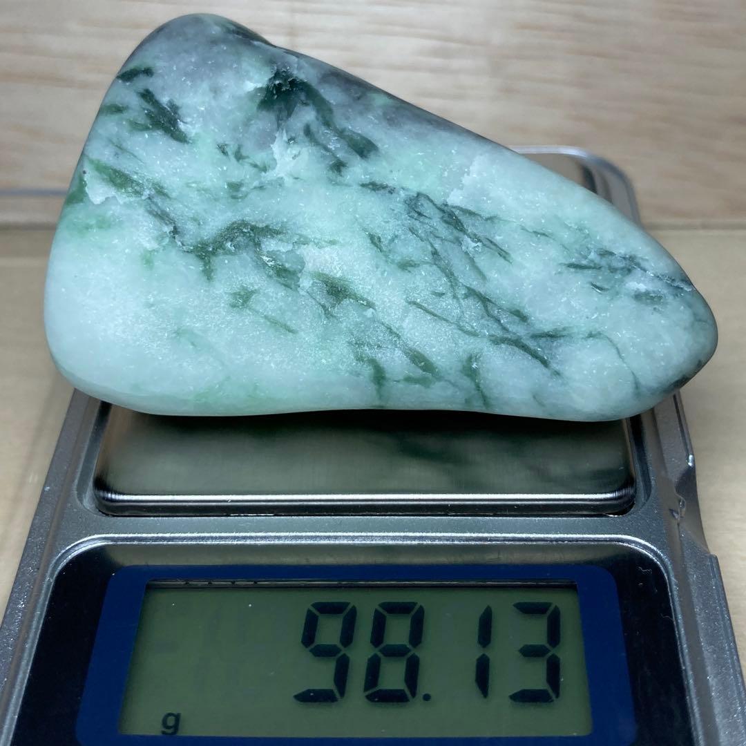 【Premium】糸魚川翡翠　小滝　翡翠　原石　98.1ｇ