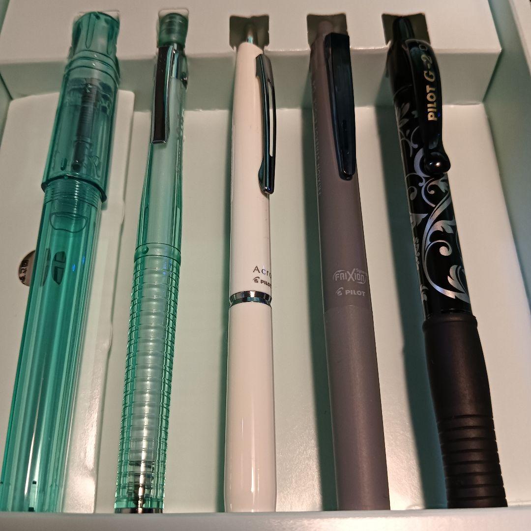 パイロット株主優待 PILOT 4+1 RIDGE と 実用筆記具セット