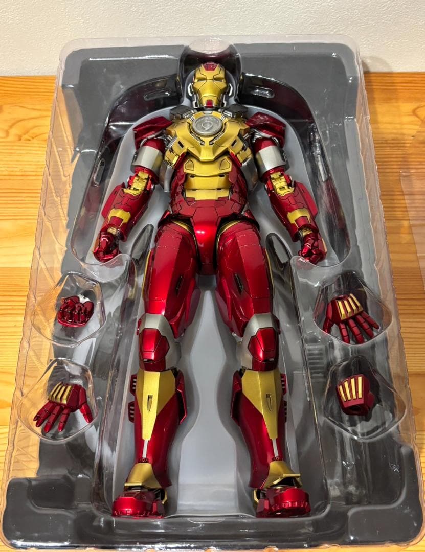 ホットトイズ1/6 アイアンマン・マーク17【ハートブレイカー】MCU