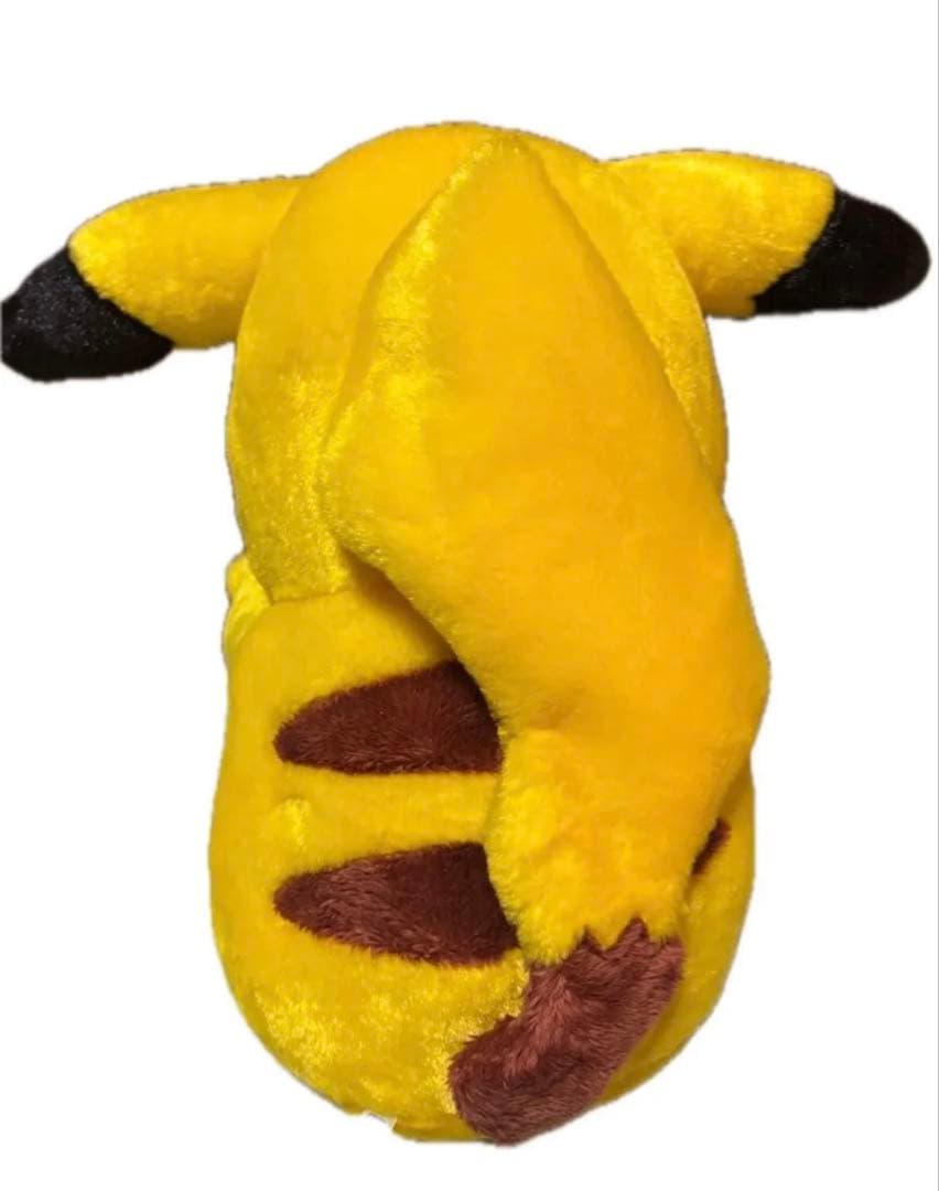 ポケモン　ピカチュウ　ぬいぐるみ等身大1/1