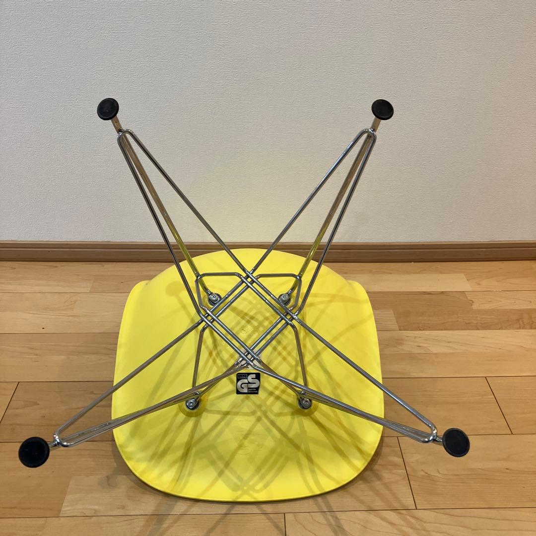 大阪市淀川区•引取限定　vitra ヴィトラ　イームズチェア イエロー