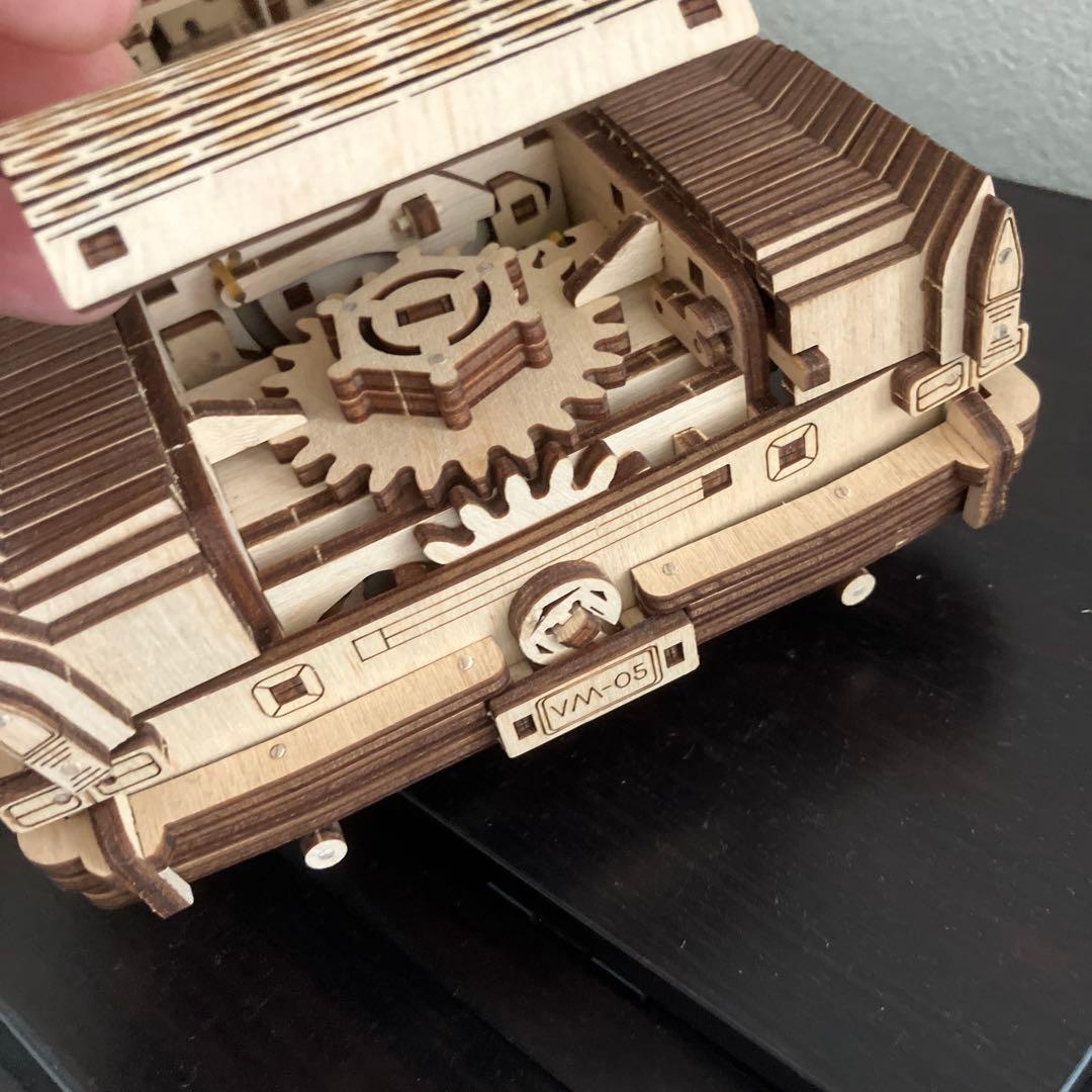 ユーギアーズ 木製オープンカー模型 完成品 - メルカリ