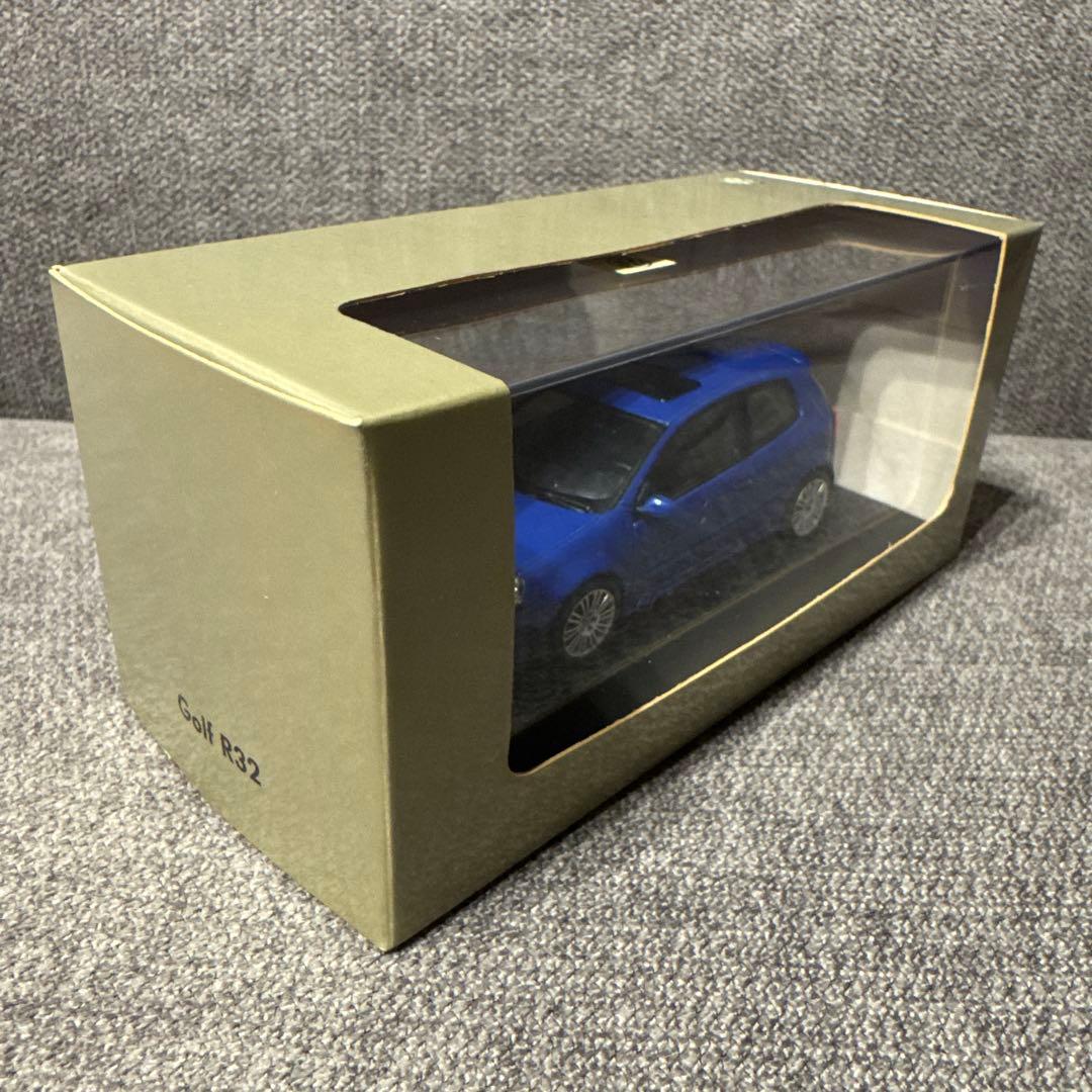 激レア Volkswagen Golf R32 未開封 1/43