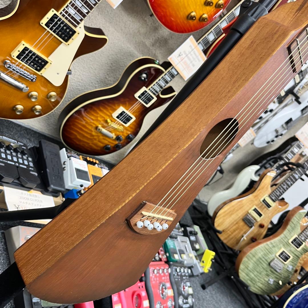 11331】MARTIN The Backpacker