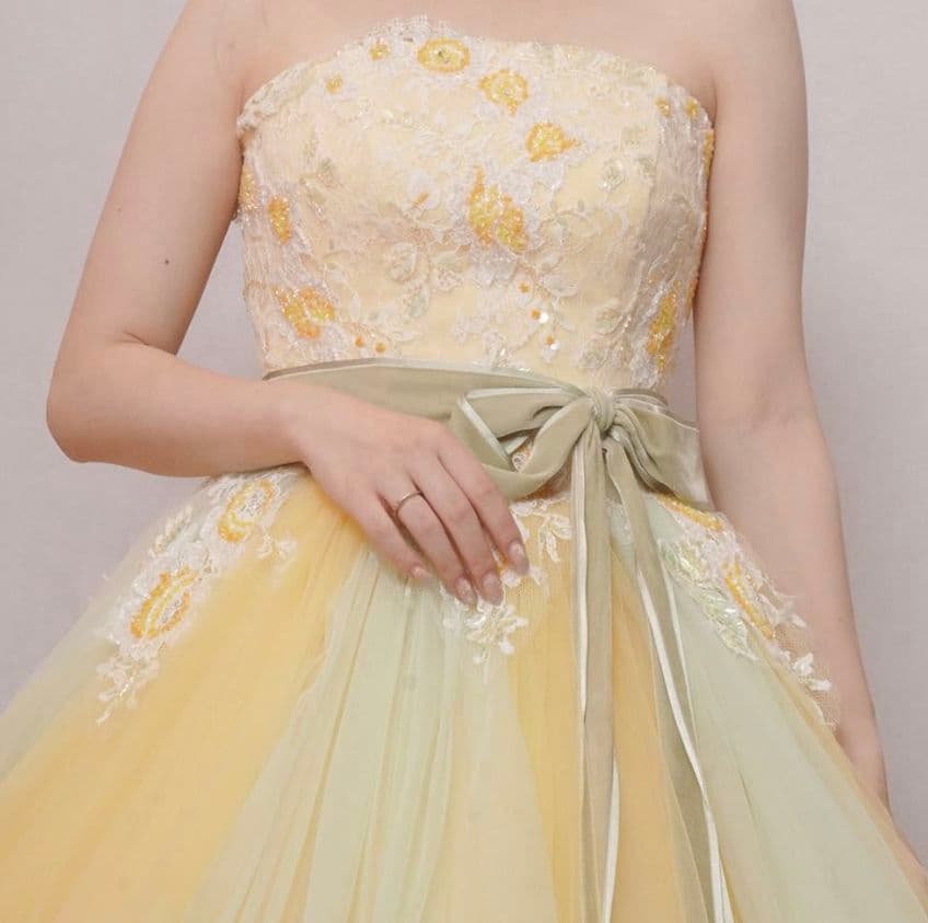 カラードレス　イエローグラデーションドレス