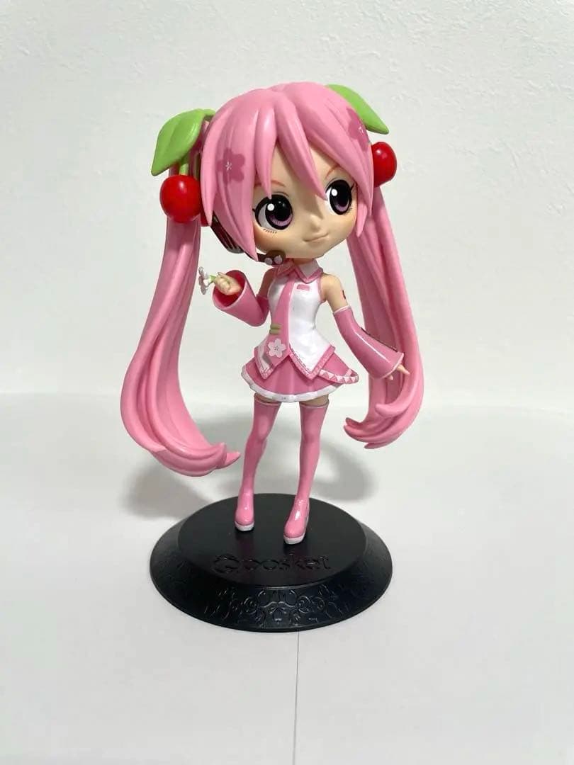 初音ミク フィギュア 12体まとめ売り - メルカリ