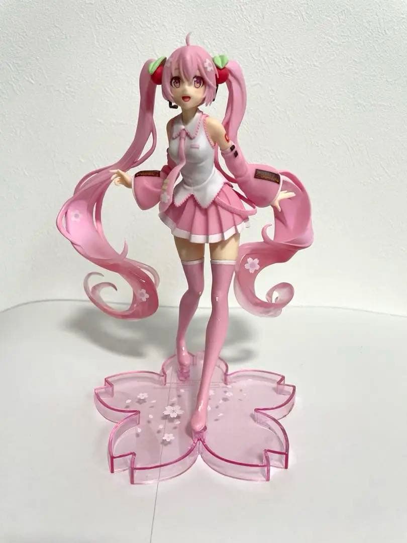 初音ミク フィギュア 12体まとめ売り - メルカリ