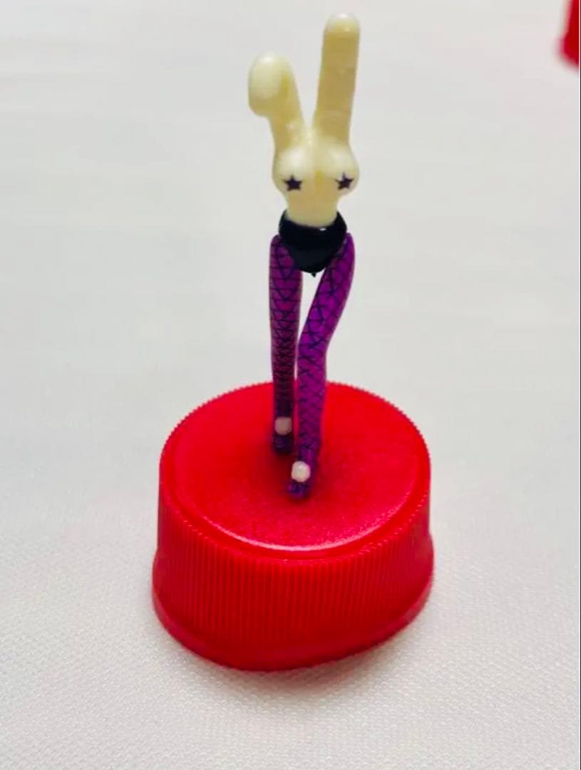 新品未開封サザンオールスターズボトルキャップお揃い12セット